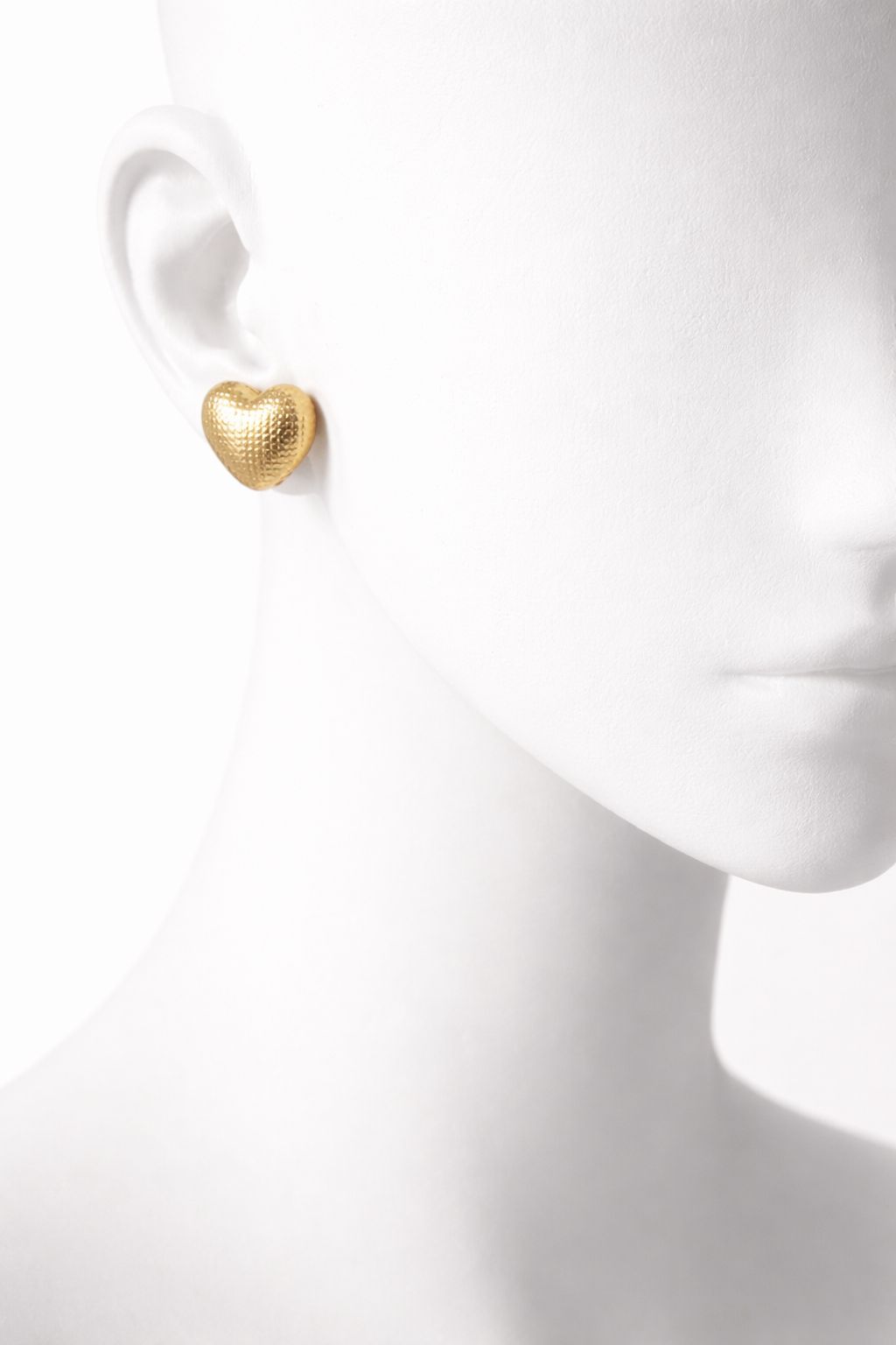 ✨ Aretes Corazón Dorado