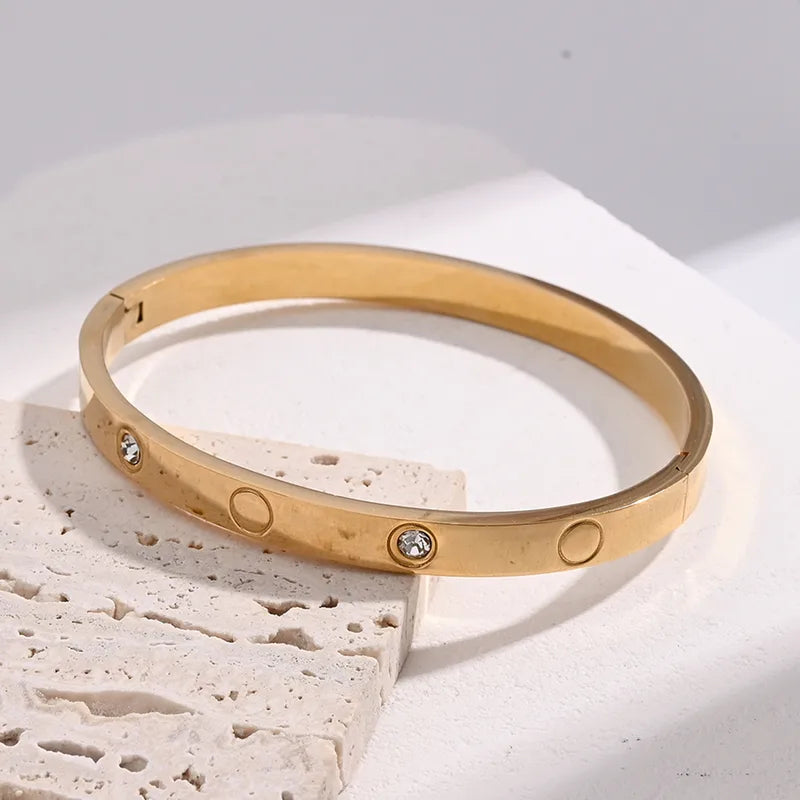 Pulsera Crystal Bangle – Elegancia Minimalista